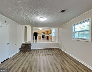 7510 Elliot Way - Photo Thumbnail 2