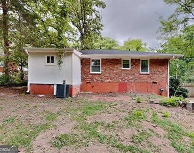 1125 Curtis Drive - Photo Thumbnail 14