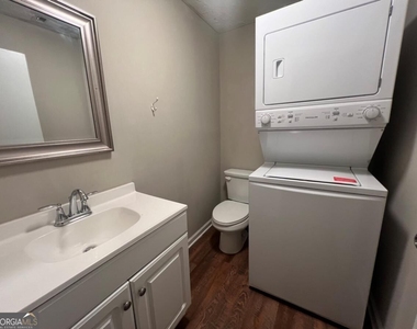 49 Quarry Street - Photo Thumbnail 3