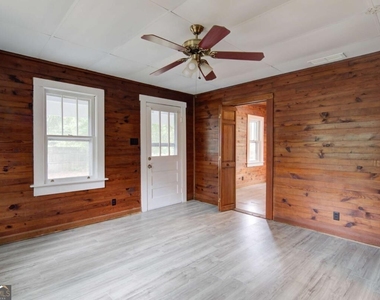 7985 Midway Road - Photo Thumbnail 8
