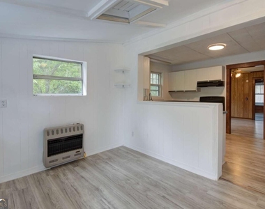 7985 Midway Road - Photo Thumbnail 2