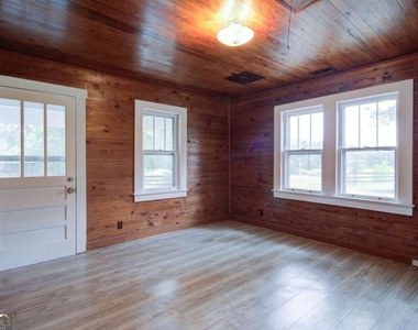 7985 Midway Road - Photo Thumbnail 9