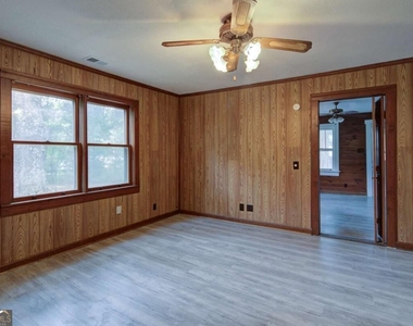 7985 Midway Road - Photo Thumbnail 15