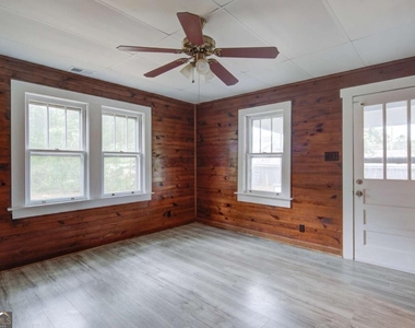 7985 Midway Road - Photo Thumbnail 7
