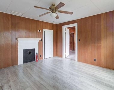7985 Midway Road - Photo Thumbnail 13