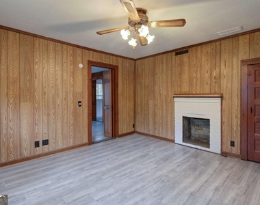 7985 Midway Road - Photo Thumbnail 16