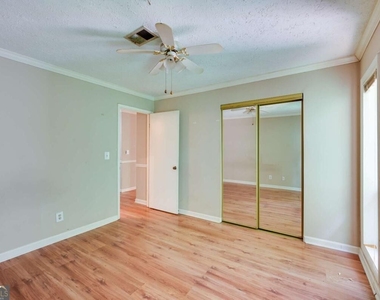 1565 Terrell Mill Place Se - Photo Thumbnail 22
