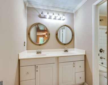 1565 Terrell Mill Place Se - Photo Thumbnail 19