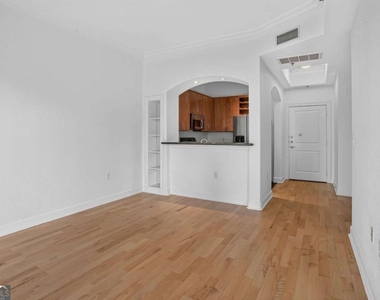 3445 Stratford Road Ne - Photo Thumbnail 8