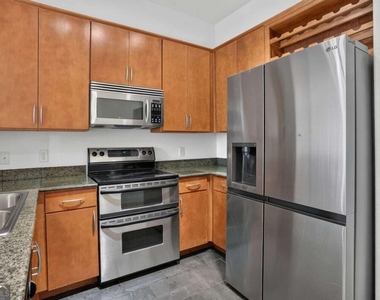 3445 Stratford Road Ne - Photo Thumbnail 5