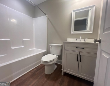 5907 Maiden Lane - Photo Thumbnail 8