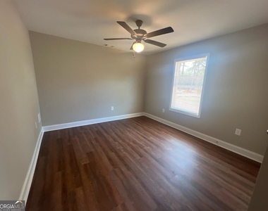 5907 Maiden Lane - Photo Thumbnail 7