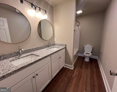 5964 Moon Drive - Photo Thumbnail 7