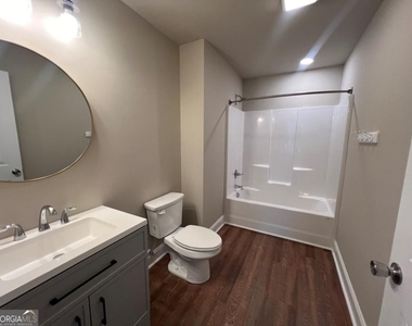 5964 Moon Drive - Photo Thumbnail 4