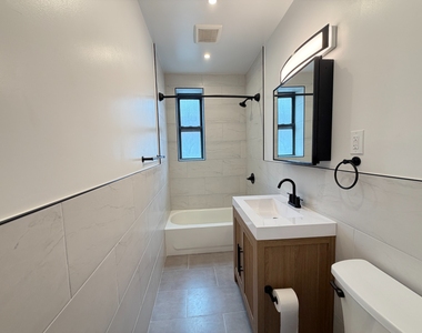 382 Wadsworth Avenue - Photo Thumbnail 6