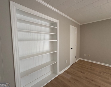 106 Cherry Street - Photo Thumbnail 7