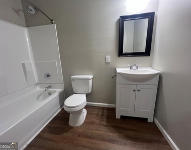 21 Highland Street - Photo Thumbnail 4
