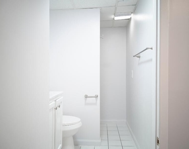 1425 Southland Vista Courts Ne - Photo Thumbnail 9