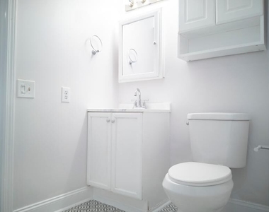 1425 Southland Vista Courts Ne - Photo Thumbnail 10