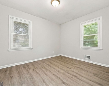 2690 Lake Harbin Road - Photo Thumbnail 6