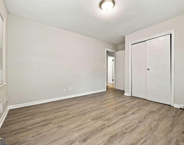 2690 Lake Harbin Road - Photo Thumbnail 7