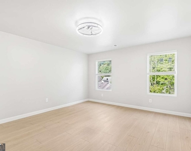78 Crescent Commons - Photo Thumbnail 40