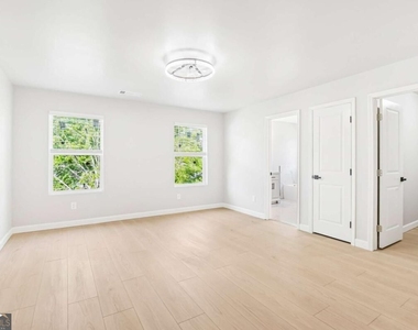 78 Crescent Commons - Photo Thumbnail 37