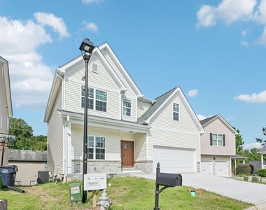 78 Crescent Commons - Photo Thumbnail 4