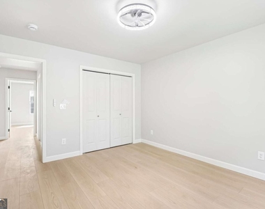 78 Crescent Commons - Photo Thumbnail 34