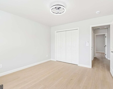 78 Crescent Commons - Photo Thumbnail 31