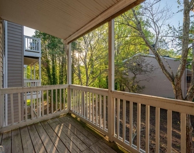 466 Teal Court - Photo Thumbnail 11