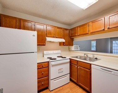 466 Teal Court - Photo Thumbnail 5