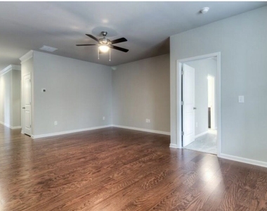 163 Archie Way - Photo Thumbnail 10