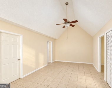 200 N West Street - Photo Thumbnail 6