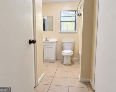 200 N West Street - Photo Thumbnail 16