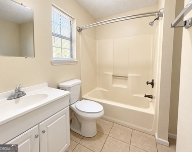 200 N West Street - Photo Thumbnail 14