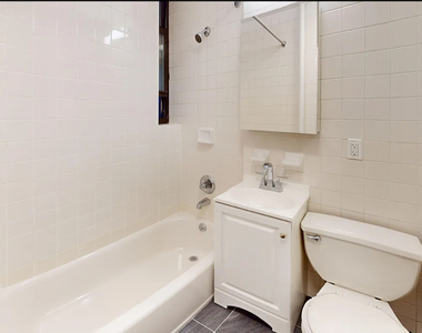 East 93rd Street - Photo Thumbnail 5