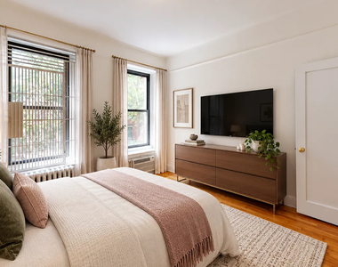 East 93rd Street - Photo Thumbnail 1
