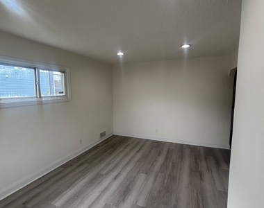 3BD,1Bath in St. Albans  - Photo Thumbnail 2