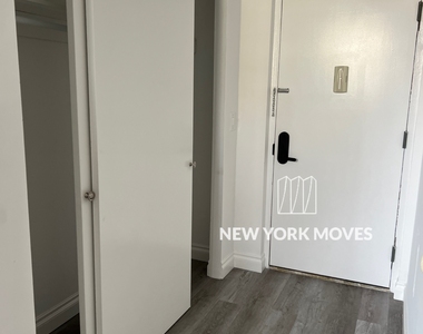 West 34th Street - Photo Thumbnail 15