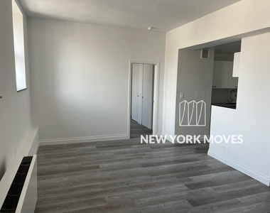 West 34th Street - Photo Thumbnail 19