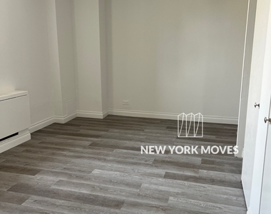 West 34th Street - Photo Thumbnail 11