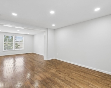 55 2nd St - Photo Thumbnail 3