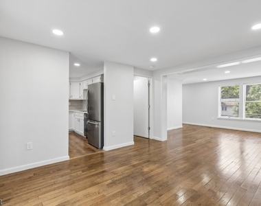 55 2nd St - Photo Thumbnail 4