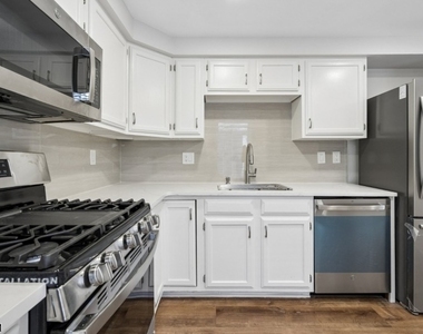 55 2nd St - Photo Thumbnail 8