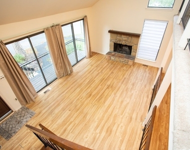 112 Bluebird Dr - Photo Thumbnail 11