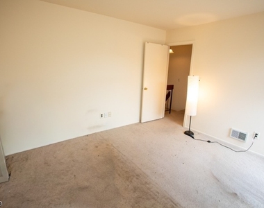 112 Bluebird Dr - Photo Thumbnail 22