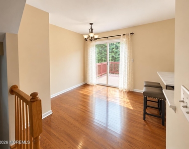 61 Saxton Road - Photo Thumbnail 5