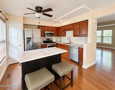 61 Saxton Road - Photo Thumbnail 8