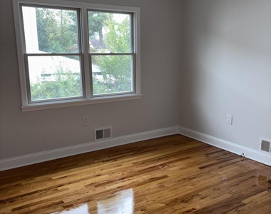 274 Spring Street - Photo Thumbnail 16